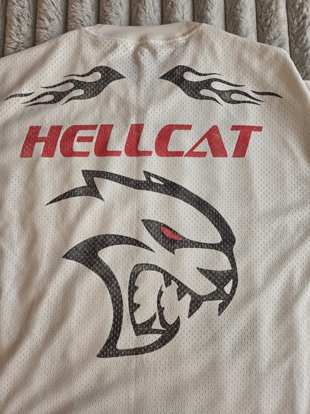 Hollister Hellcat White Mesh Jersey with Black & Red Accents Mens Small - Picture 8 of 8